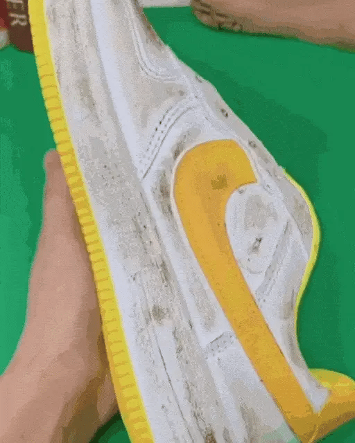 Instant Shoe Cleaning Wipes